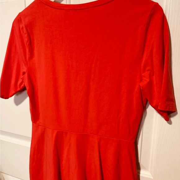Isaac Mizrahi Red Peplum Short Sleeve Top - Picture 9 of 9